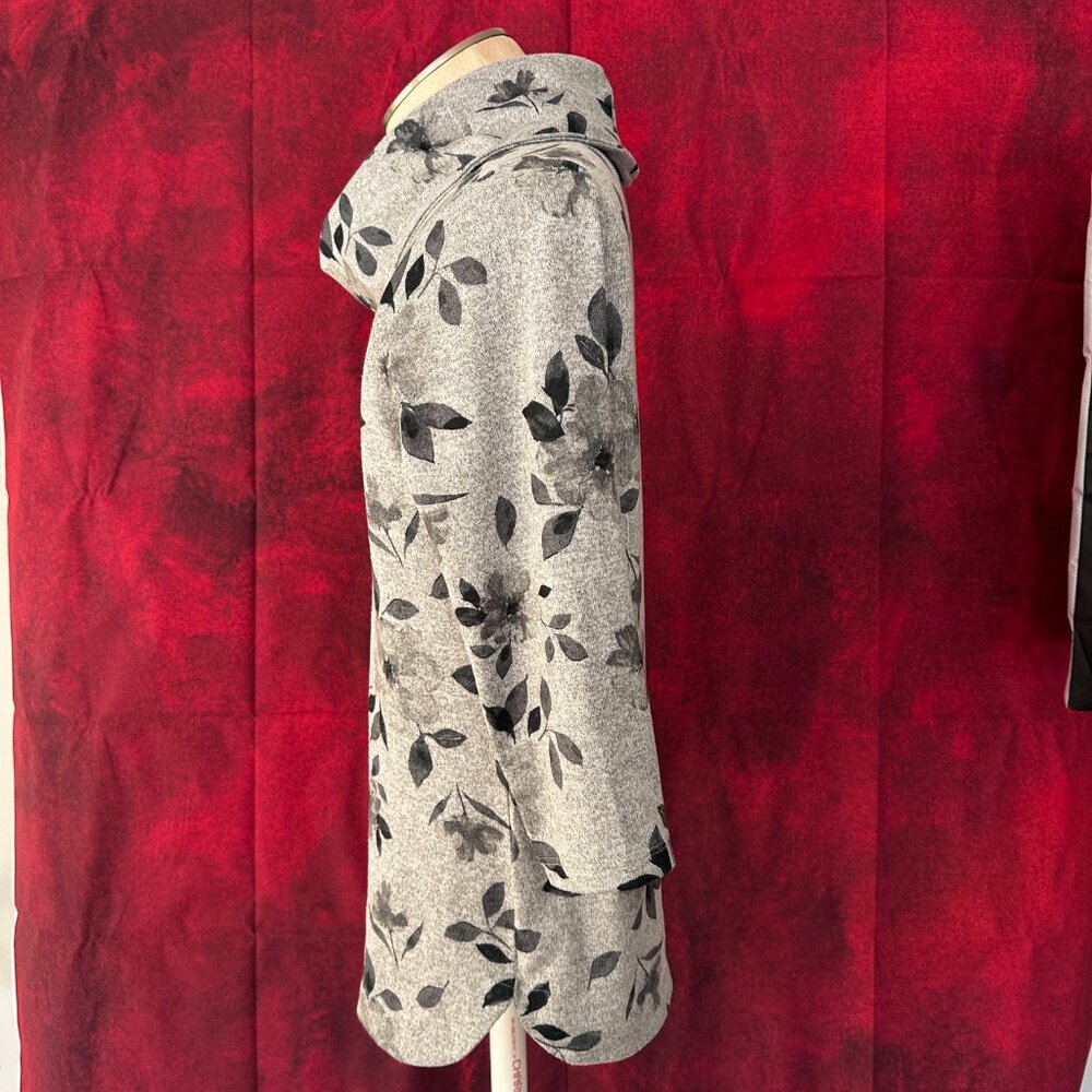 CROFT & BARROW WOMEN'S GRAYFLORAL COWL NECK PULLOVE SWEATER, MEDIUM, 3/4 SLEEVE - Picture 2 of 9